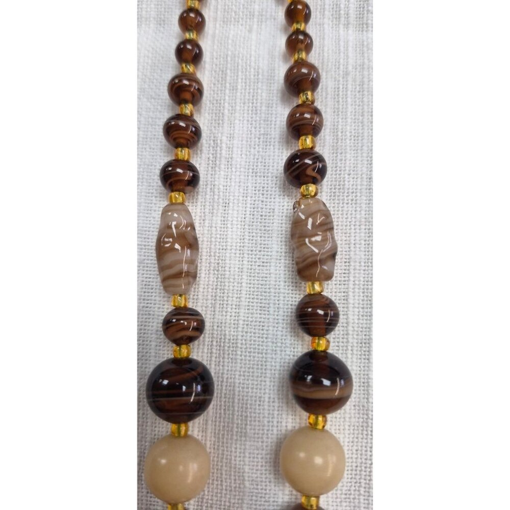 Vintage Long Beaded Necklace Brown & Cream Agate-Like Beads Glass Accents & Gold - Picture 3 of 9